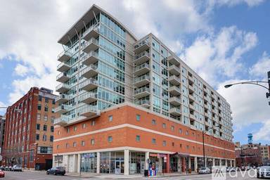 Main picture of 909 West Washington Condos