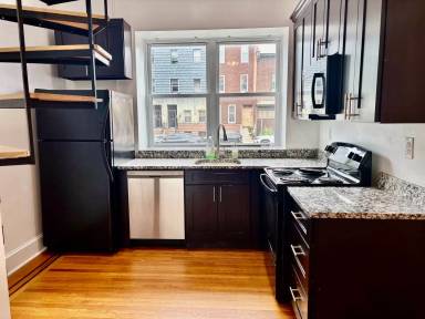 Main picture of 1807 S Broad St