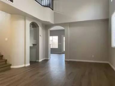 Main picture of 744 E Saddle Dr