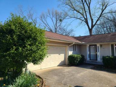 Main picture of 3704 Oakdale Ct NW