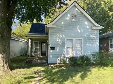 Main picture of 917 Watt St
