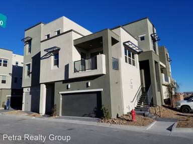 Main picture of 11236 Rainbow Peak Ave