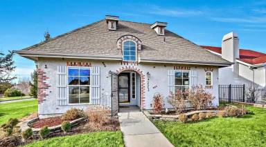 Main picture of 223 S Grandean Way