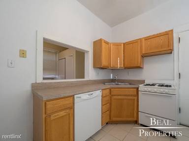 Main picture of 1218 N Dearborn St