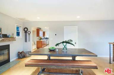 Main picture of 2553 Dearborn Dr