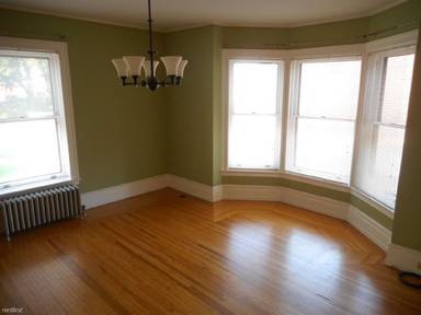 Main picture of 917 Market St