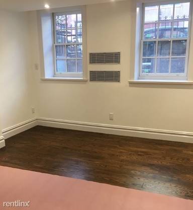 Main picture of 226 West 13th St