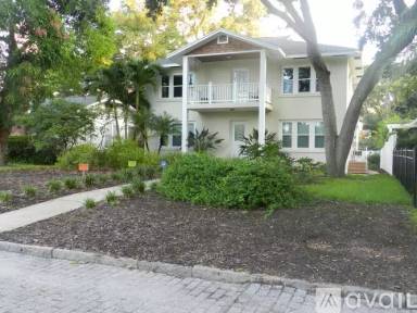 Main picture of 221 15th Ave N