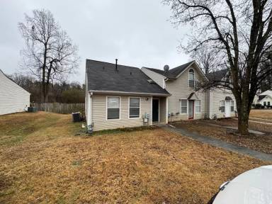Main picture of 9051 Stoneleigh Trce