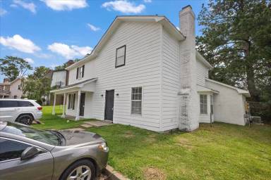 Main picture of 1102 Jamestown Way