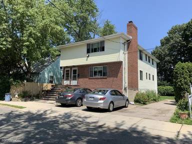 Main picture of 14 Perry St