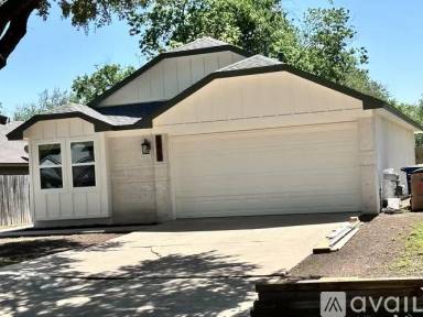 Main picture of 1013 Kavanagh Dr