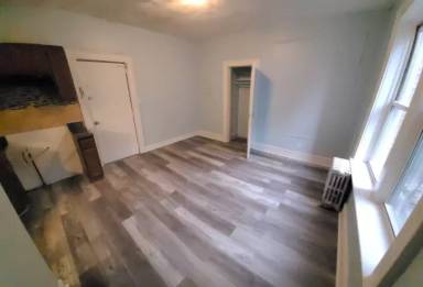 Main picture of 18 N 12th St