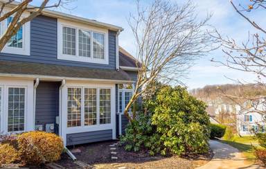 Main picture of 701 Driftwood Ln
