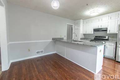 Main picture of 2444 Hammock Ct