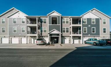 Main picture of 1813 W Newcastle Ln