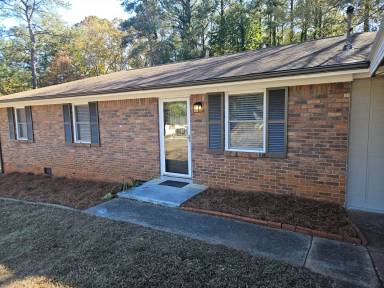 Main picture of 50 Overbrook Dr SE