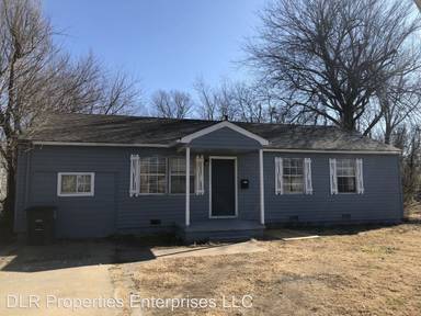 Main picture of 4517 N Iroquois Ave