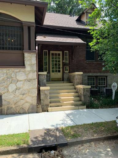 Main picture of 935 Blue Ridge Ave NE
