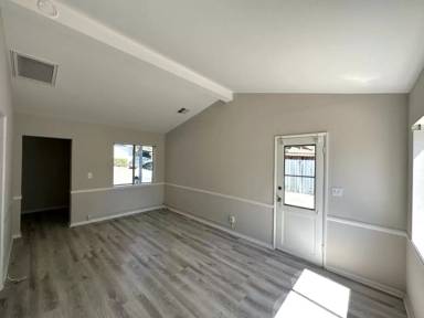 Main picture of 2404 Fairway Ave