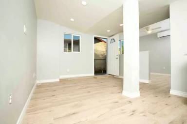 Main picture of 224 N 6th St