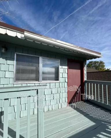 Main picture of 621 1/2 6th St