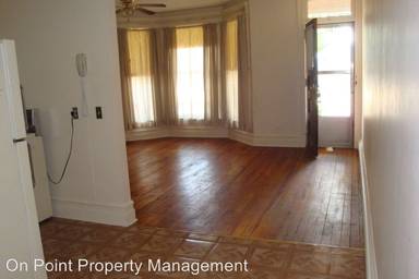 Main picture of 132 N Barry St