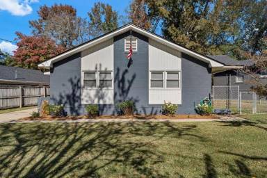 Main picture of 2369 Gurley Dr