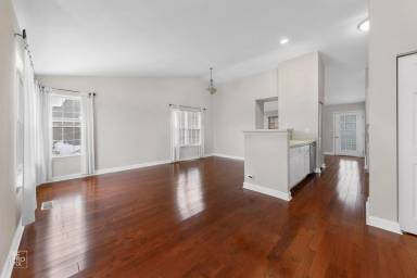 Main picture of 831 Genesee Dr