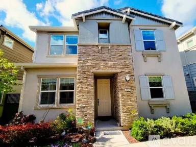 Main picture of 2823 Alliston Loop