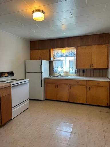 Main picture of 4244 Douglas Ave