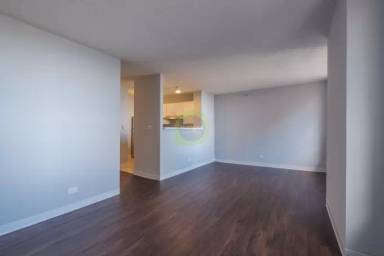Main picture of 485 E Ohio St