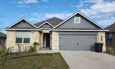 Main picture of 5907 Hercules Ave