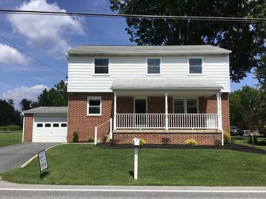 Main picture of 817 Turnpike Rd