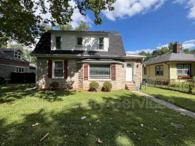 Main picture of 6155 Broadway St