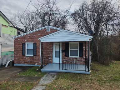 Main picture of 126 Midland St