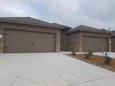 Main picture of 2546-48 Pahmeyer Rd