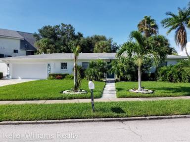 Main picture of 15301 Harbor Dr
