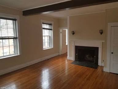 Main picture of 87 West Cedar St