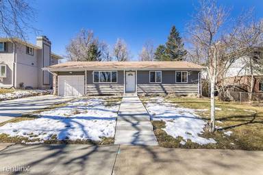 Main picture of 945 Miami Way