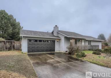 Main picture of 16807 SE Naegeli Dr
