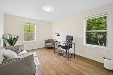 Main picture of 2218 14th Ave N