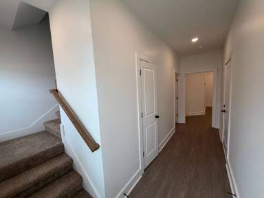 Main picture of 625 S Wall St
