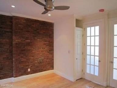 Main picture of 330 E 35th St
