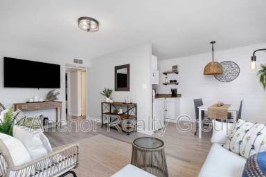 Main picture of 909 Pacific Ave