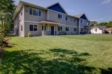 Main picture of 1017 Hayden Ave