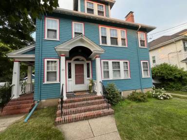 Main picture of 33 Sanborn Ave