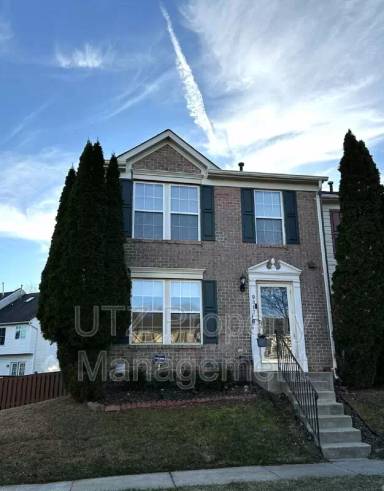 Main picture of 9817 Bayline Cir