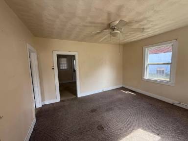 Main picture of 224 Pine St