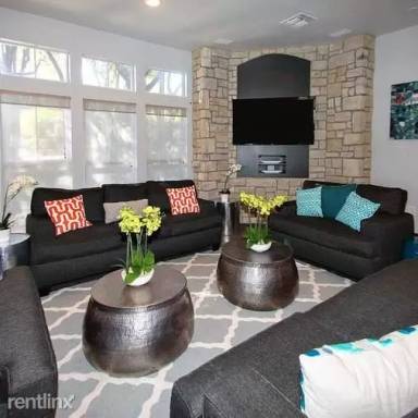 Main picture of Essence At North Dallas